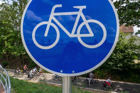 Knapp 125 Projekte für den ÖPNV, Fuß- und Radverkehr hat das Landesamt für Straßenbau und Verkehr im vergangenen Jahr gefördert.