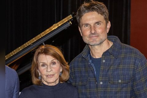 Senta Berger arbeitete mit ihrem Sohn Simon Verhoeven an "Ach, diese Lücke, diese entsetzliche Lücke".