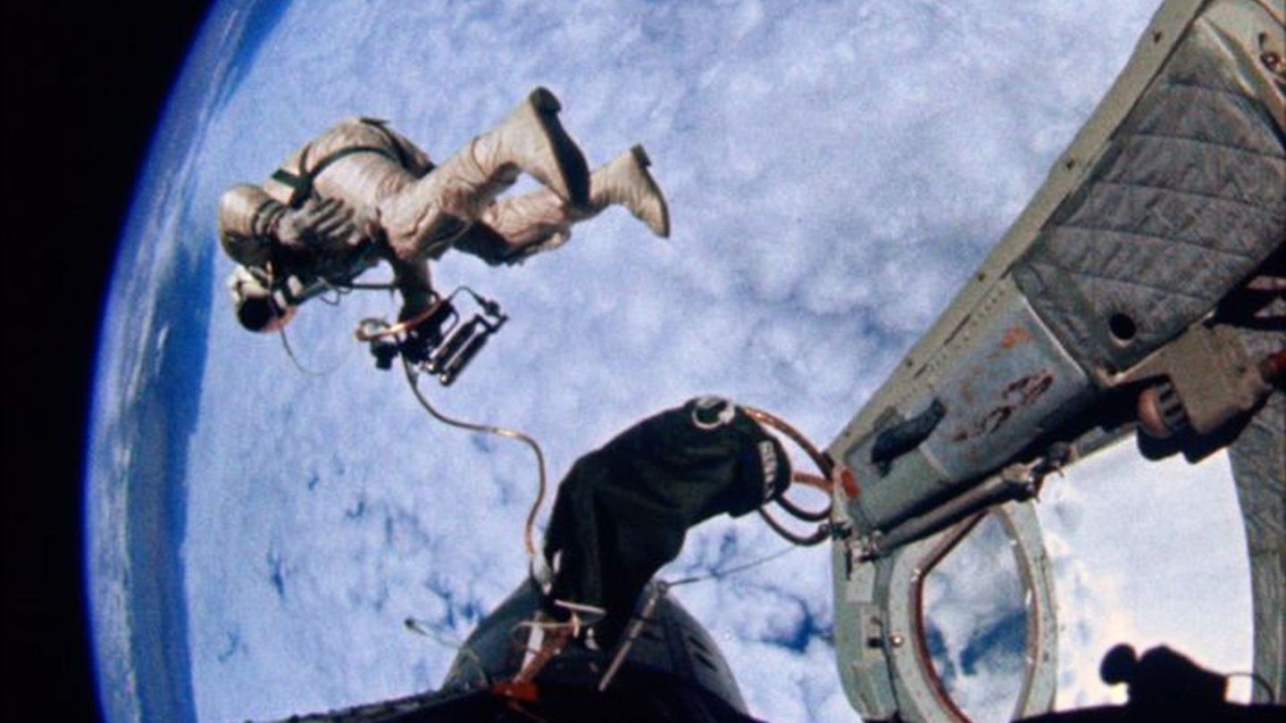 Apollo 1 – Die wahre Geschichte  / Artemis II – Zum Mond und weiter: Die vergessenen Astronauten