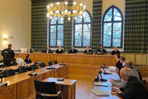 Der Prozess gegen den 38-jährigen Angeklagten hatte im Dezember begonnen. (Archivbild) Foto: Christopher Kissmann/dpa