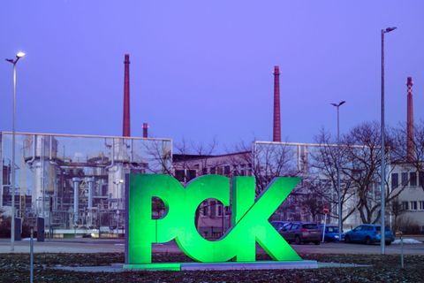 US-Sanktionen nehmen russische Ölkonzerne ins Visier. Kann für die deutschen Rosneft-Töchter und damit für die Raffinerie PCK im