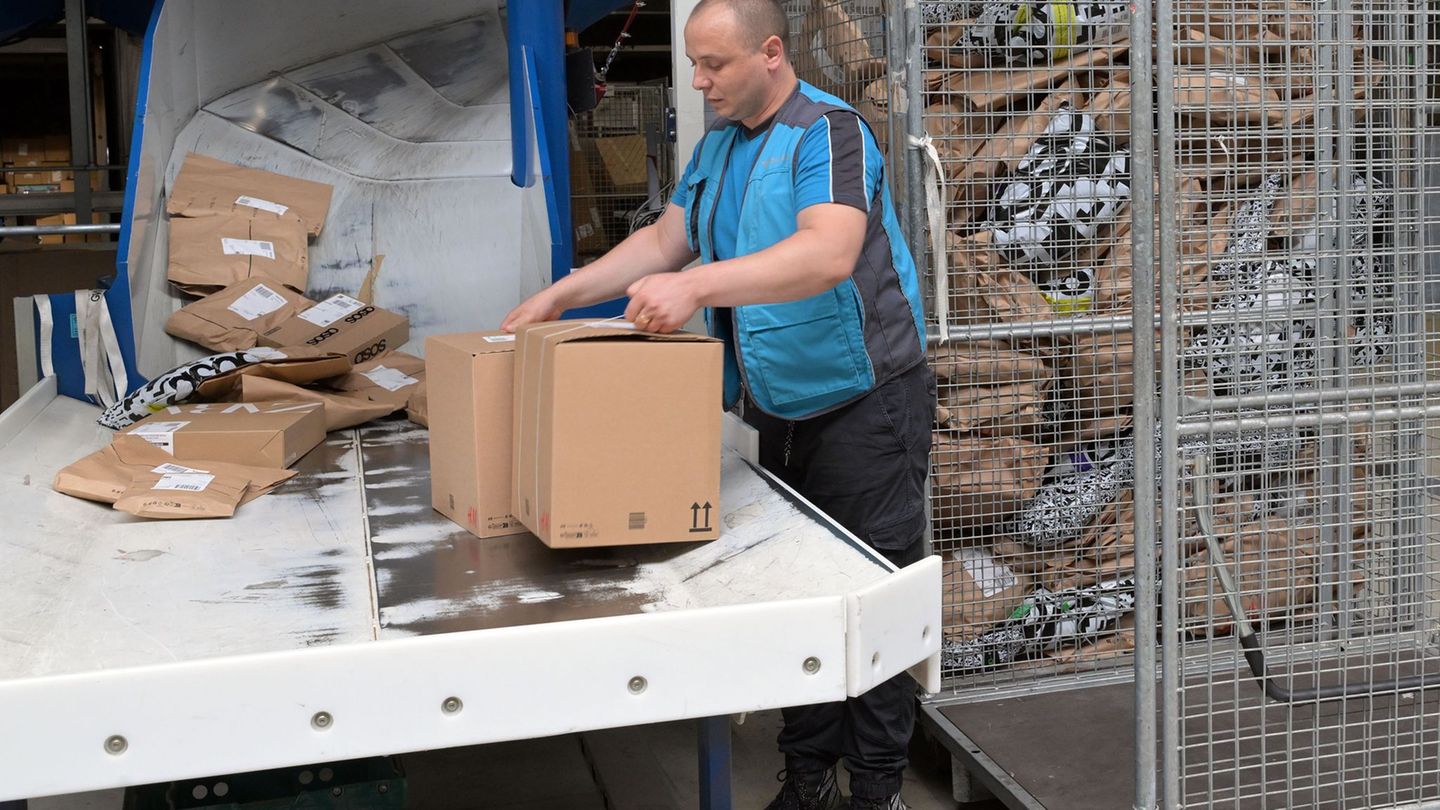 Zu den Branchen, in denen besonders viele ukrainische Männer hierzulande beschäftigt sind, zählen Verkehr und Logistik, Produkti