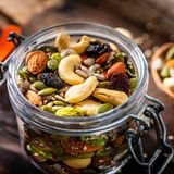 Proteine zum Muskelaufbau: Nüsse und Kerne