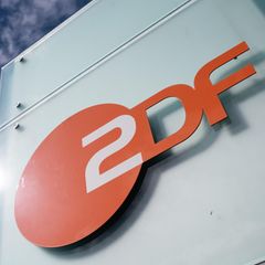 In der Nachrichtensendung „Heute-Journal“ hatte das ZDF KI-generierte Bilder verwendet, ohne diese kenntlich zu machen