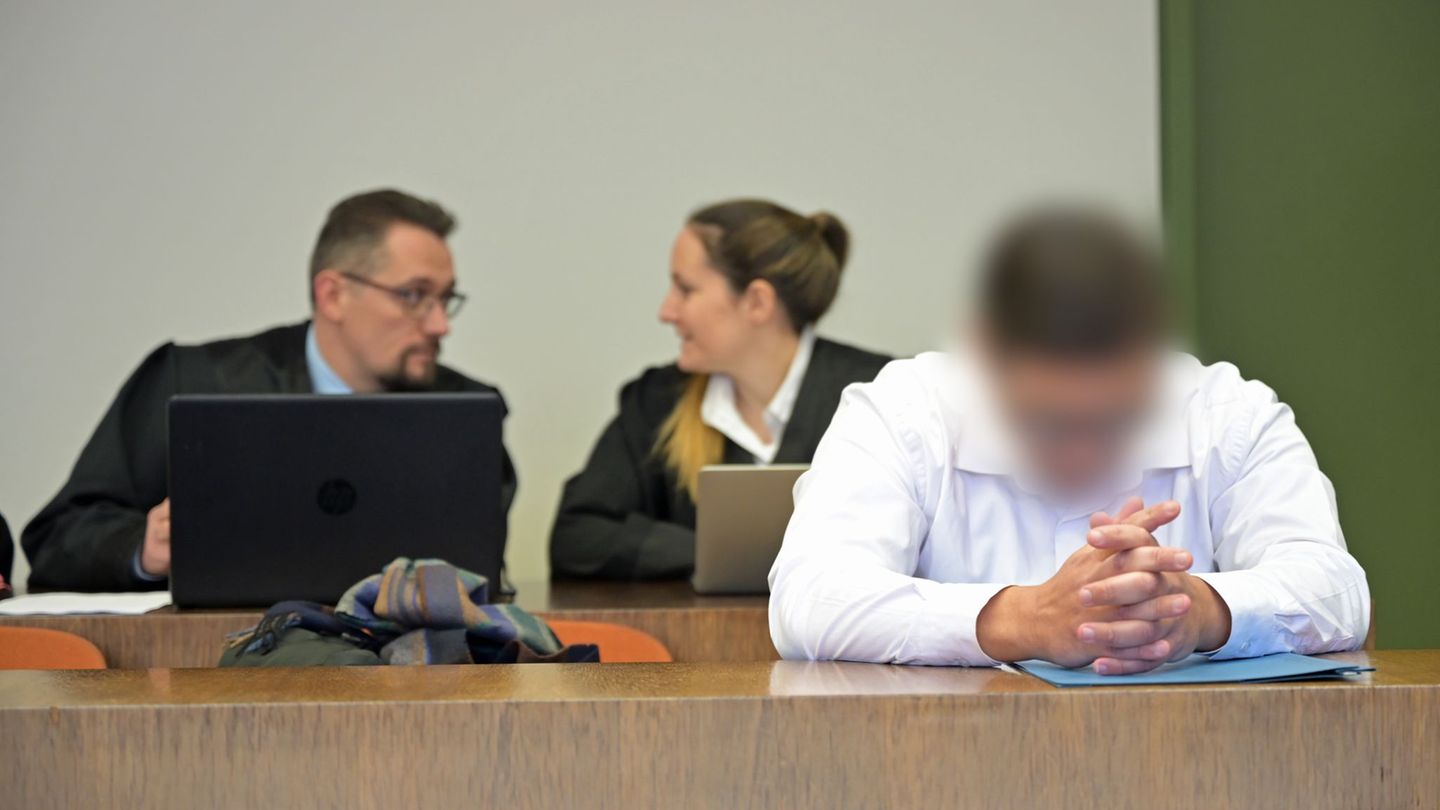 Für eine mildere Strafe sah das Gericht beim Anklagten keine Gründe. (Archivbild) Foto: Malin Wunderlich/dpa