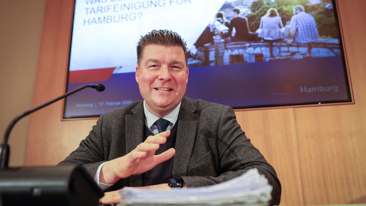 Dressel sieht in dem Abschluss trotz hoher Mehrkosten einen vertretbaren Kompromiss. Foto: Christian Charisius/dpa