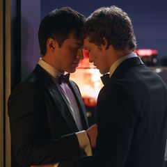 „Heated Rivalry“-Hauptdarsteller in den Rollen Shane (l.) und Ilya