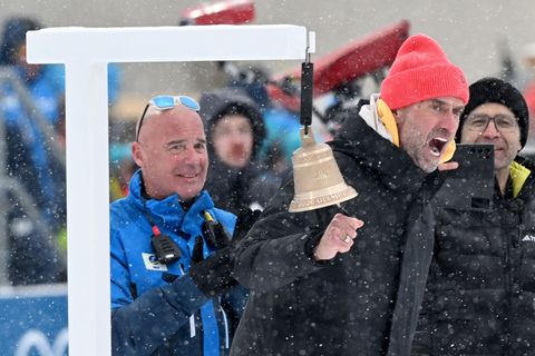 Jürgen Klopp (M) drückte dem deutschen Team die Daumen. Foto: Hendrik Schmidt/dpa