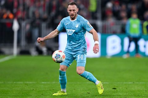 Der tschechische Fußballprofi Vladimir Coufal hat seinen Vertrag bei der TSG Hoffenheim verlängert. Foto: Sven Hoppe/dpa