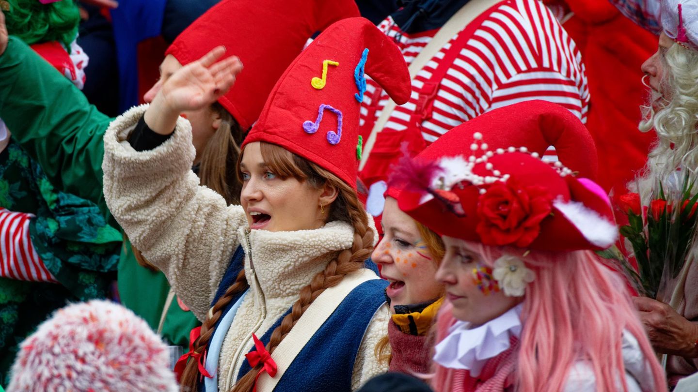 Brauchtum: Karnevalisten geben Mottos für 2027 bekannt