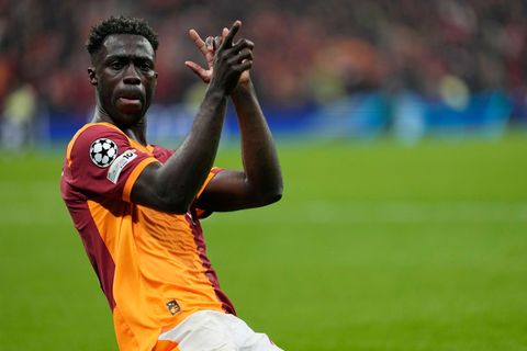 Davinson Sanchez brachte Galatasaray in der zweiten Halbzeit gegen Juventus Turin entscheidend in Führung. Foto: Khalil Hamra/AP