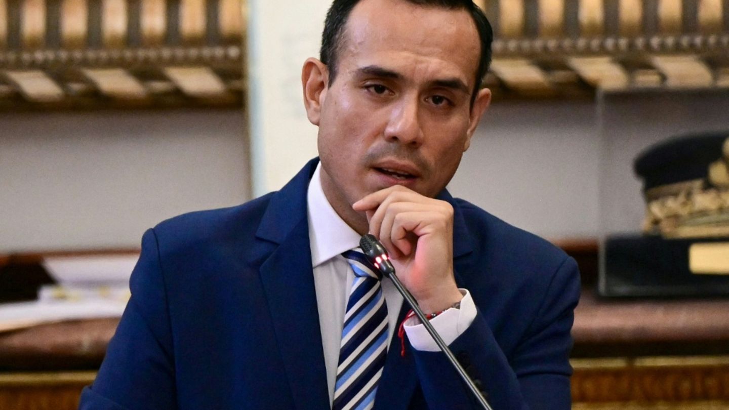 Der abgesetzte Interimspräsident José Jerí