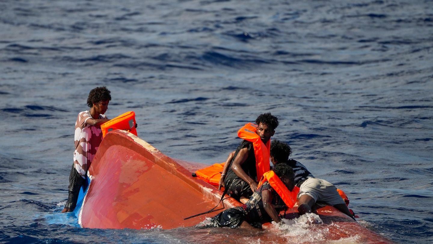 Migration: Mehr als ein Dutzend Leichen an Italiens Küsten angeschwemmt