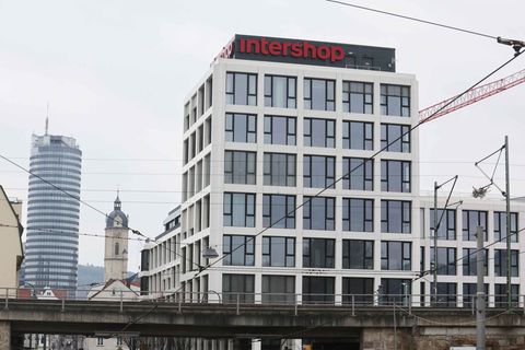 Der Intershop-Vorstand legt in Jena Geschäftszahlen vor (Illustration). Foto: Bodo Schackow/dpa