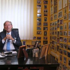 Der Schönheitschirurg wird für einen Tag zum Prediger. (Archivbild) Foto: Karl-Josef Hildenbrand/dpa