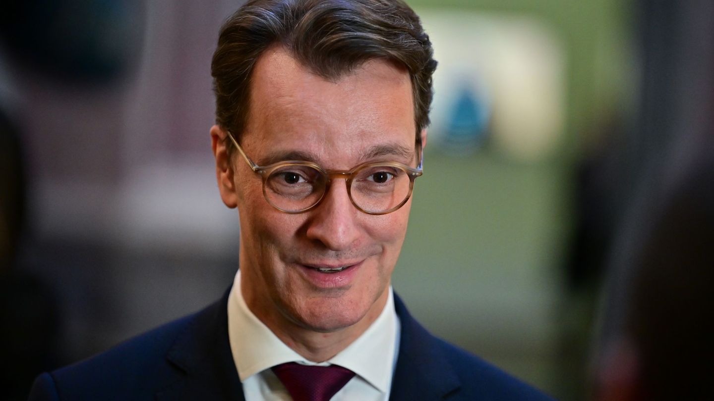 Treffen war gar kein Zufall: SPD kritisiert inszeniertes Wüst-Fotoshooting bei Instagram