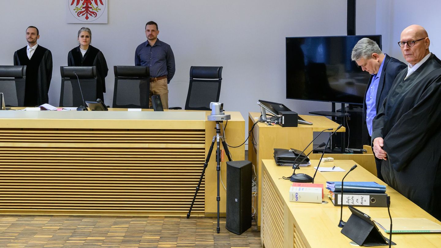 Der AfD-Landtagsabgeordnete Wilko Möller will juristisch gegen ein Urteil des Landgerichts Frankfurt (Oder) zu einem Wahlplakat