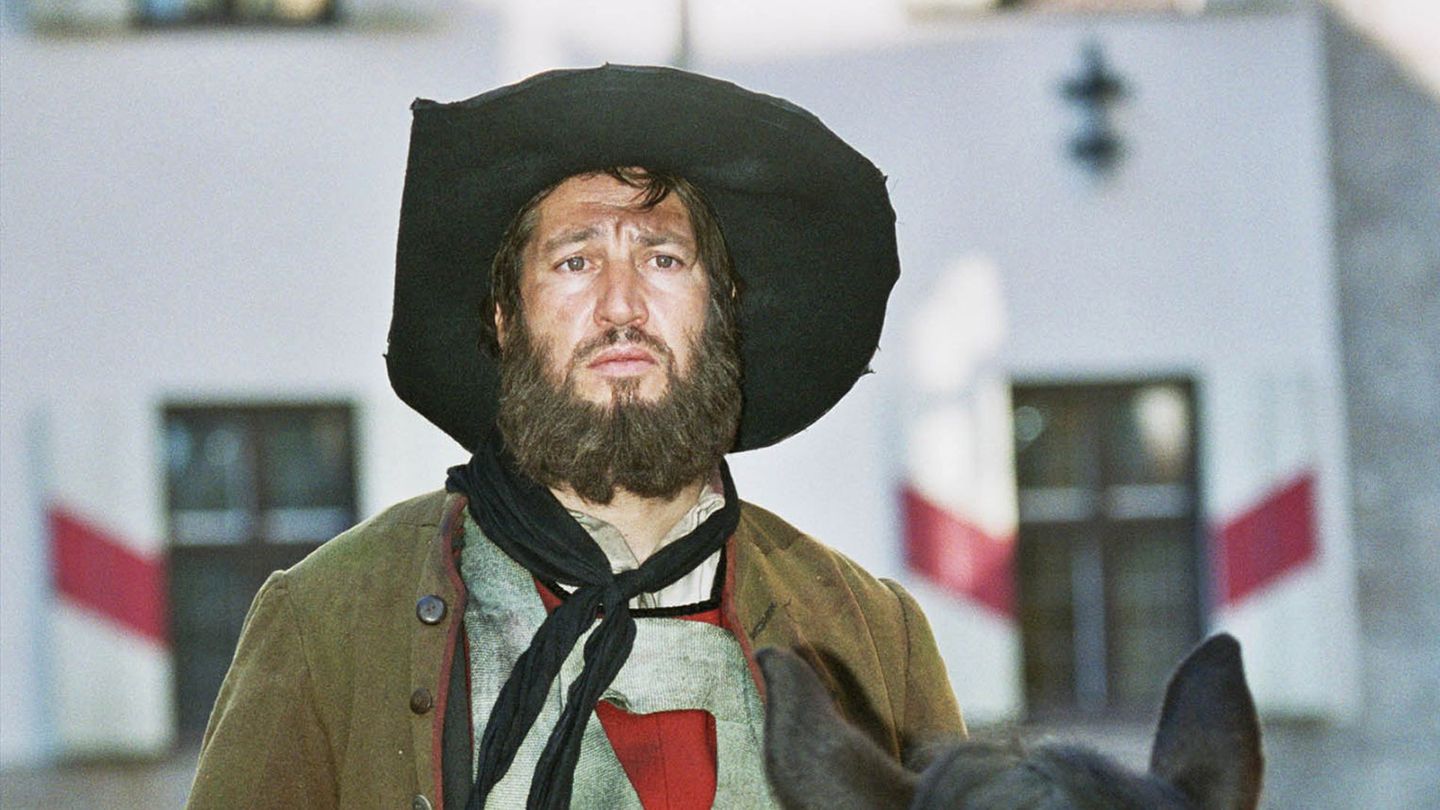 Schauspieler Tobias Moretti stammt aus Gries am Brenner in Tirol. In Xaver Schwarzenbergers Film schlüpfte er 2002 in die Rolle von Andreas Hofer, Oberkommandierender der aufständischen Tiroler Bauern und heute ein Volksheld.