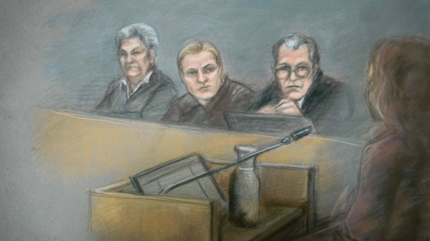 Gerichtszeichnung von Marius Borg Høiby mit seinen Anwälten Ellen Holager Andenæs und Petar Sekulic