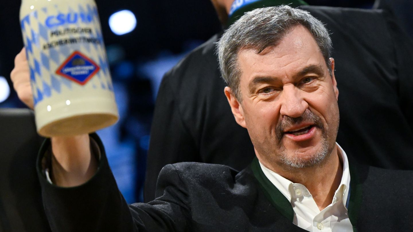 Politischer Aschermittwoch: Söder lästert über "innerdeutsche Entwicklungshilfe"