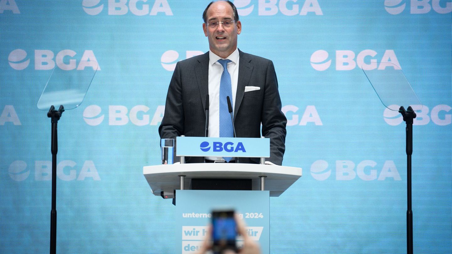 BGA-Präsident Dirk Jandura schlägt eine gemeinsame Allianz gegen Zölle vor Foto: Bernd von Jutrczenka/dpa