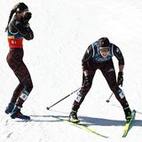 Fast hätte es ein Fotofinish gebraucht: Mit einer halben Skilänge Vorsprung gewann das deutsche Langlauf-Duo aus Coletta Rydzek (rechts) und Laura Gimmler überraschend Olympia-Bronze. Die beiden Athletinnen waren als sechste ins Rennen gestartet.