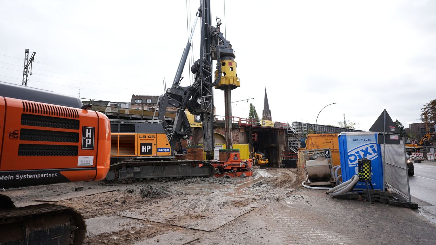 Wegen Bauarbeiten an den Eisenbahnüberführungen Sternbrücke, Schanzenstraße und Holstenstraße kommt es im März im Hamburger Zugv