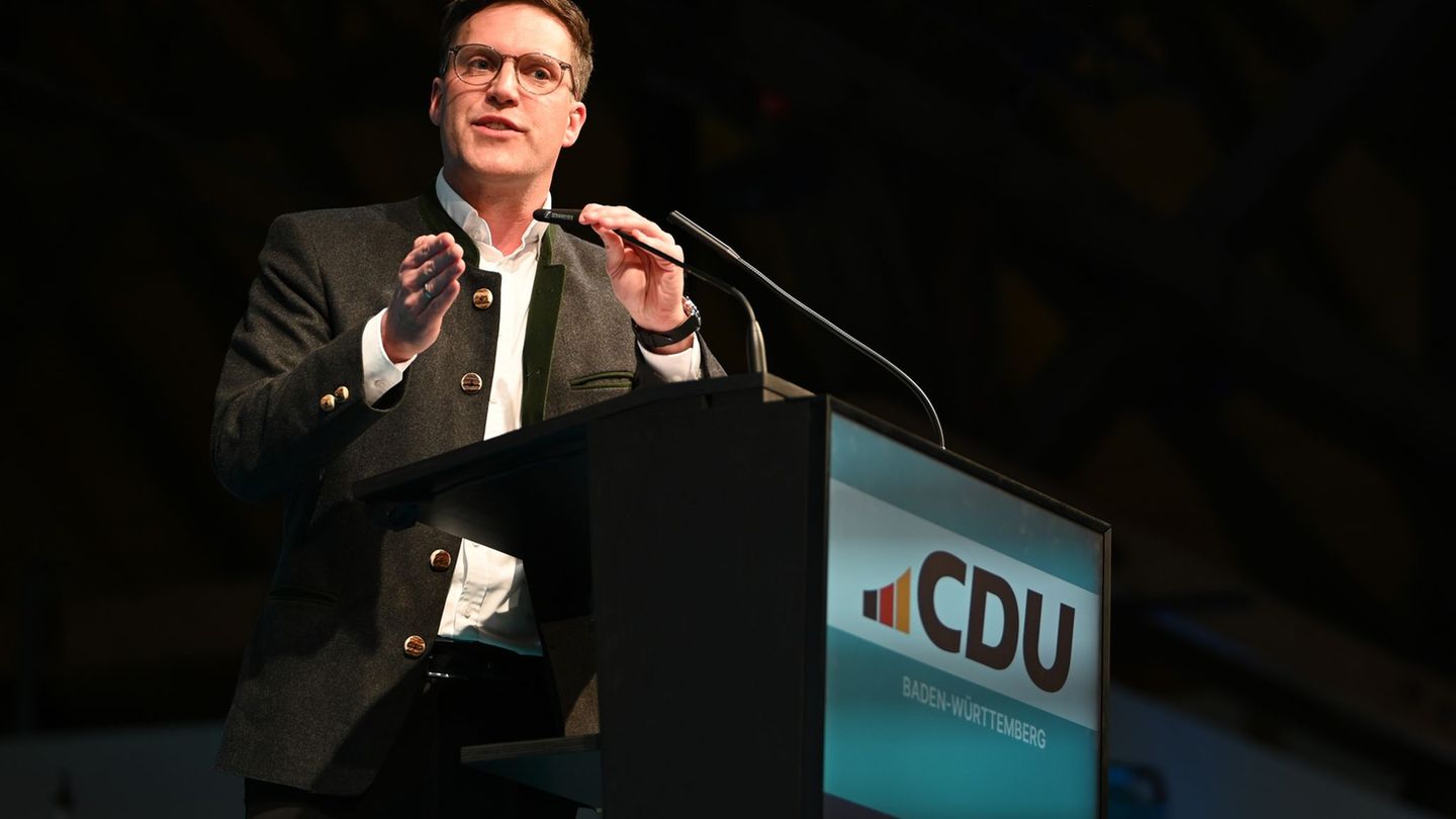 Beim Politischen Aschermittwoch geht es traditionell zünftig zu. Foto: Markus Lenhardt/dpa