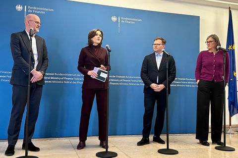 Wie kann die Autoindustrie in Ostdeutschland gestärkt werden? Um diese Frage ging es beim Branchendialog in Berlin. Foto: Martin