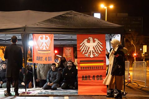 Umstrittene Veranstaltungen im Freien in Frankfurt-Rödelheim haben den Hessischen Verwaltungsgerichtshof beschäftigt. (Archiv) F