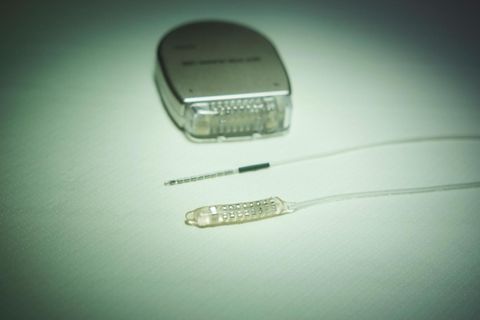 Teile eines Hirnschrittmachers