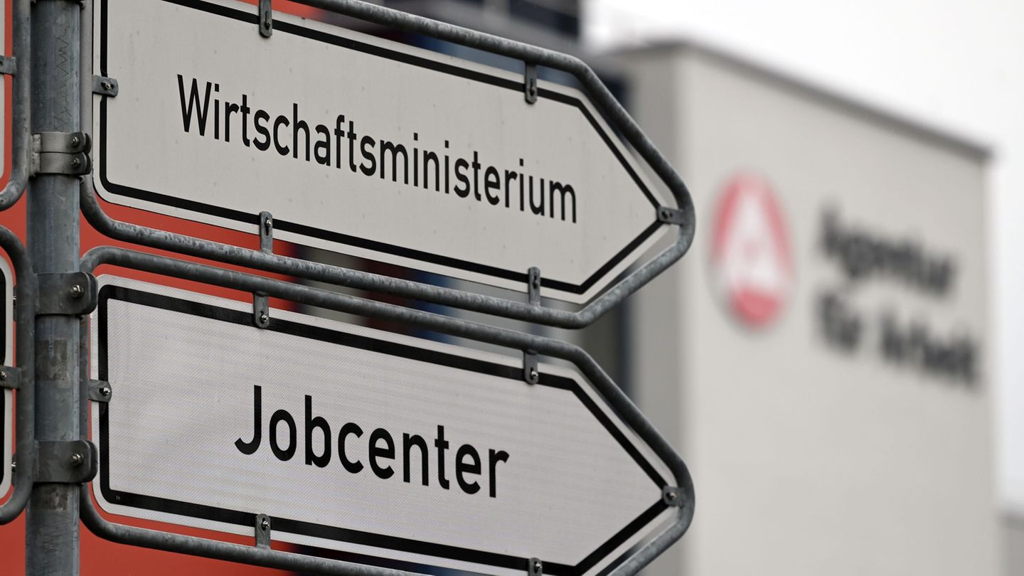 Standortkrise: Ministerin: Haben ganzen Werkzeugkoffer für Krisenmanagement