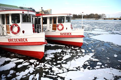 Am Wochenende klettern die Temperaturen nach oben. (Symbolbild) Foto: Daniel Bockwoldt/dpa