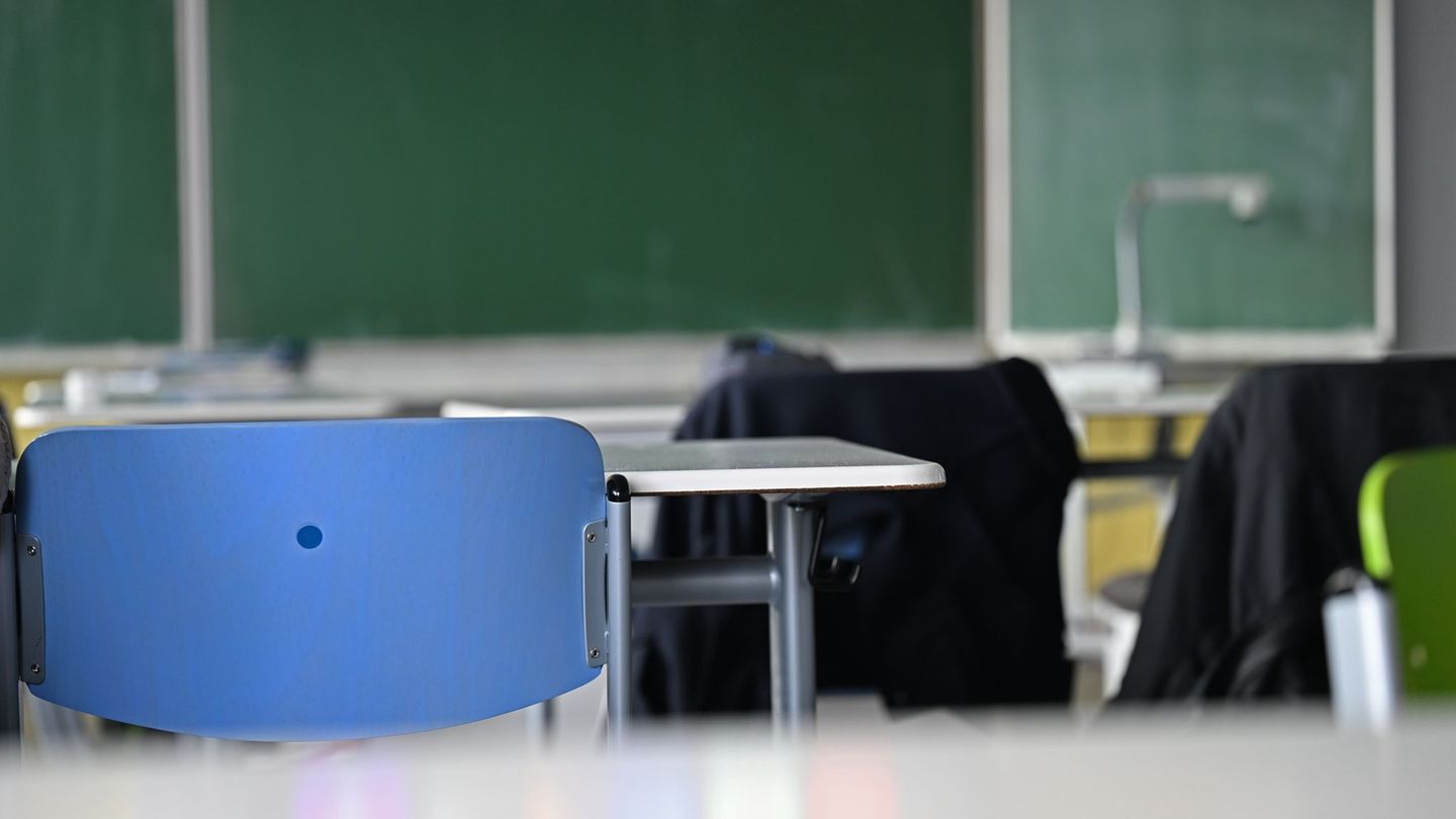 Schülerinnen und Schüler der weiterführenden Schulen, die unter Schulstress oder Konflikten im Elternhaus leiden, können sich in