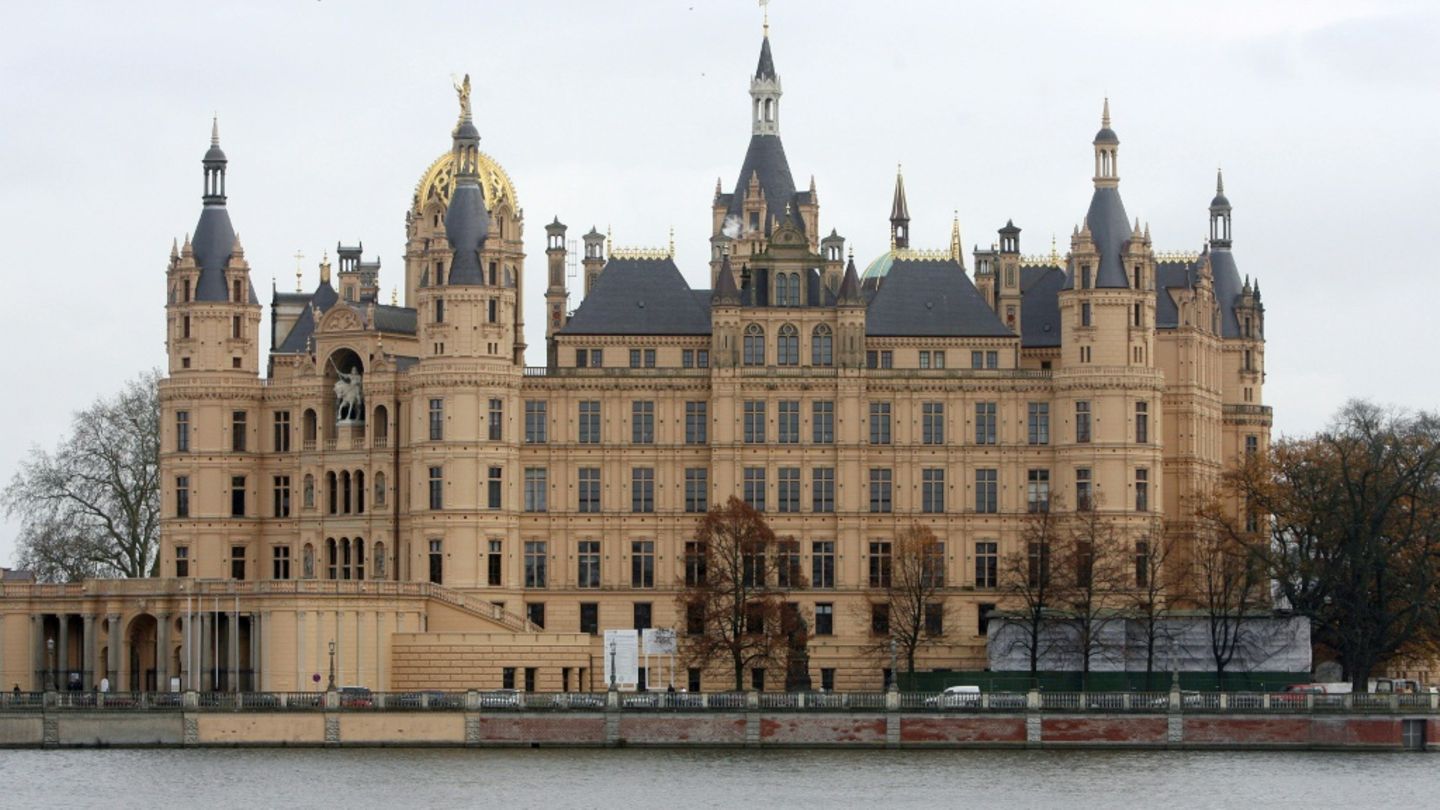 Schweriner Schloss mit Landtagssitz