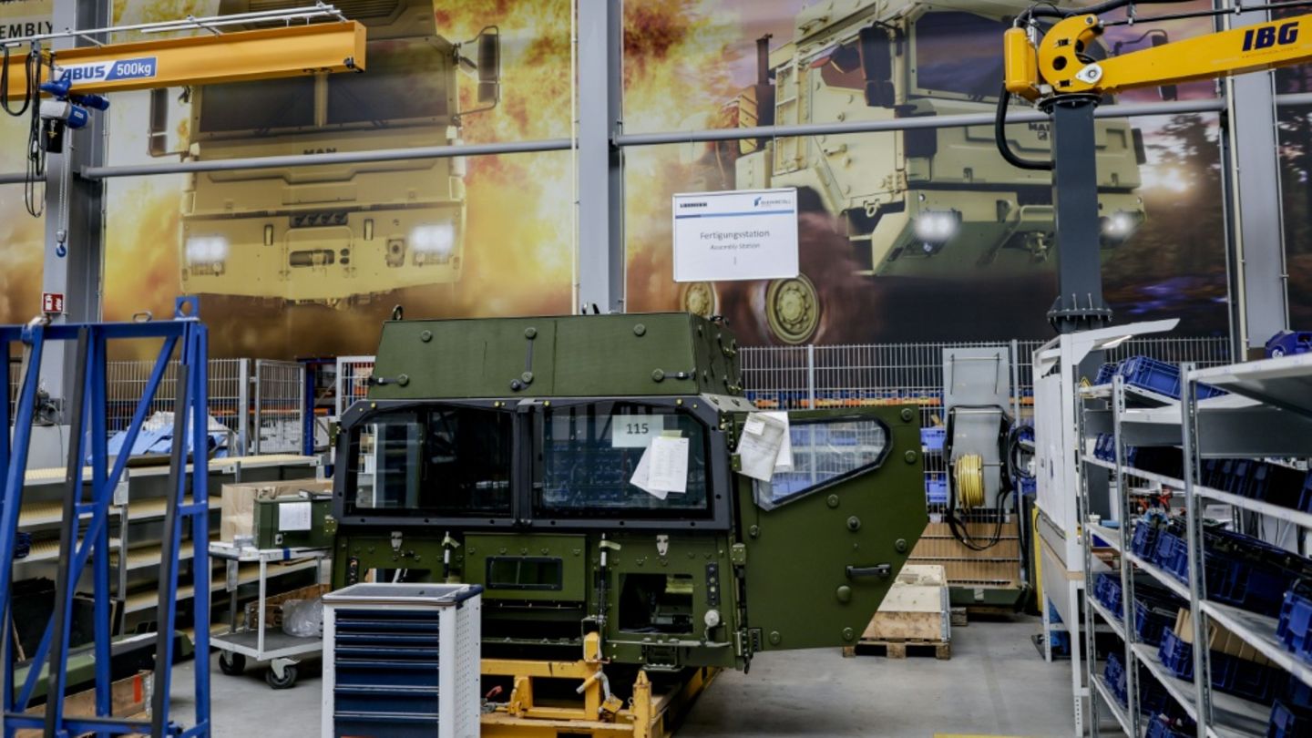 Produktion von Militärfahrzeugen in Unterlüß