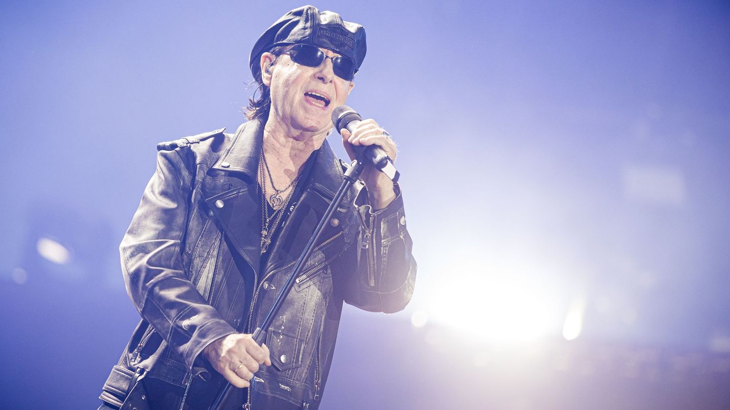 Klaus Meine von den Scorpions kommt als "Special Guest" zu "Sing meinen Song". (Archivbild) Foto: Moritz Frankenberg/dpa