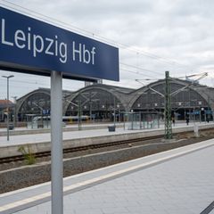 Bundesweit meisten Gewaltdelikte – Bahn reagiert in Leipzig. (Symbolbild) Foto: Christophe Gateau/dpa