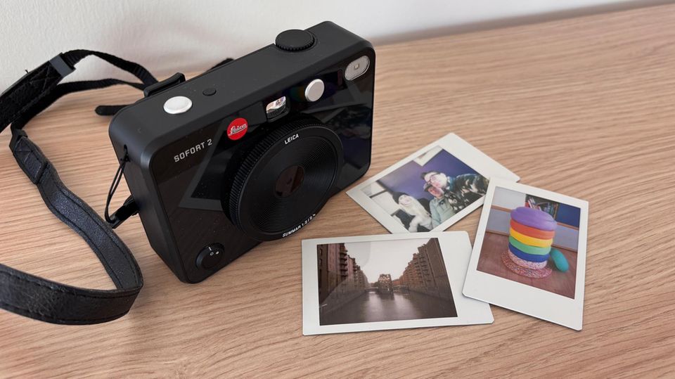 Sofortbildkamera Test: Die Leica Sofort 2 mit drei Prints
