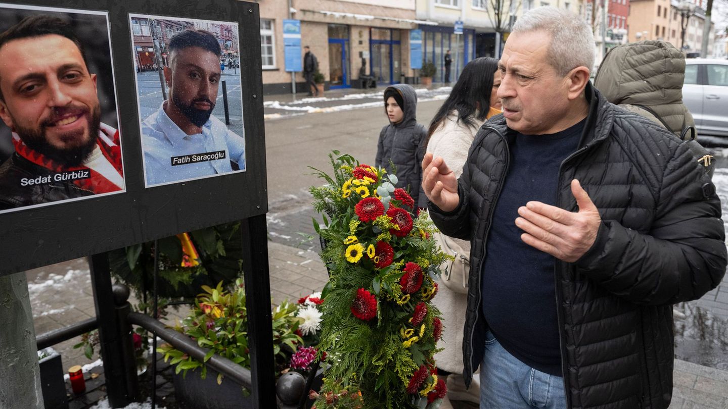 Am 19. Februar 2020 hatte ein 43-jähriger Deutscher neun Menschen aus rassistischen Motiven erschossen und danach seine Mutter u