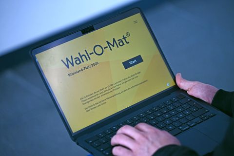 38 Thesen helfen bei der Entscheidung für die Landtagswahl am 22. März. Foto: Michael Brandt/dpa