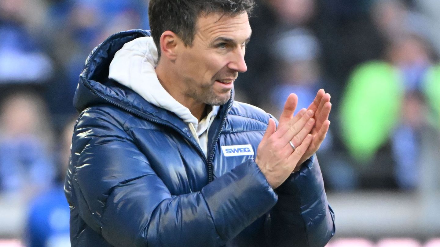 Wie lange hat Trainer Christian Eichner beim KSC noch Zeit für die sportliche Wende? Foto: Uli Deck/dpa