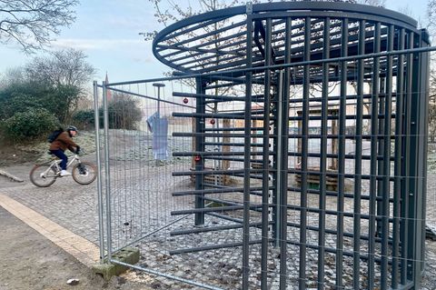 Die Eingänge des Görlitzer Parks sollen ab dem 1. März in der Nacht geschlossen werden. (Archivbild) Foto: Anja Mia Neumann/dpa