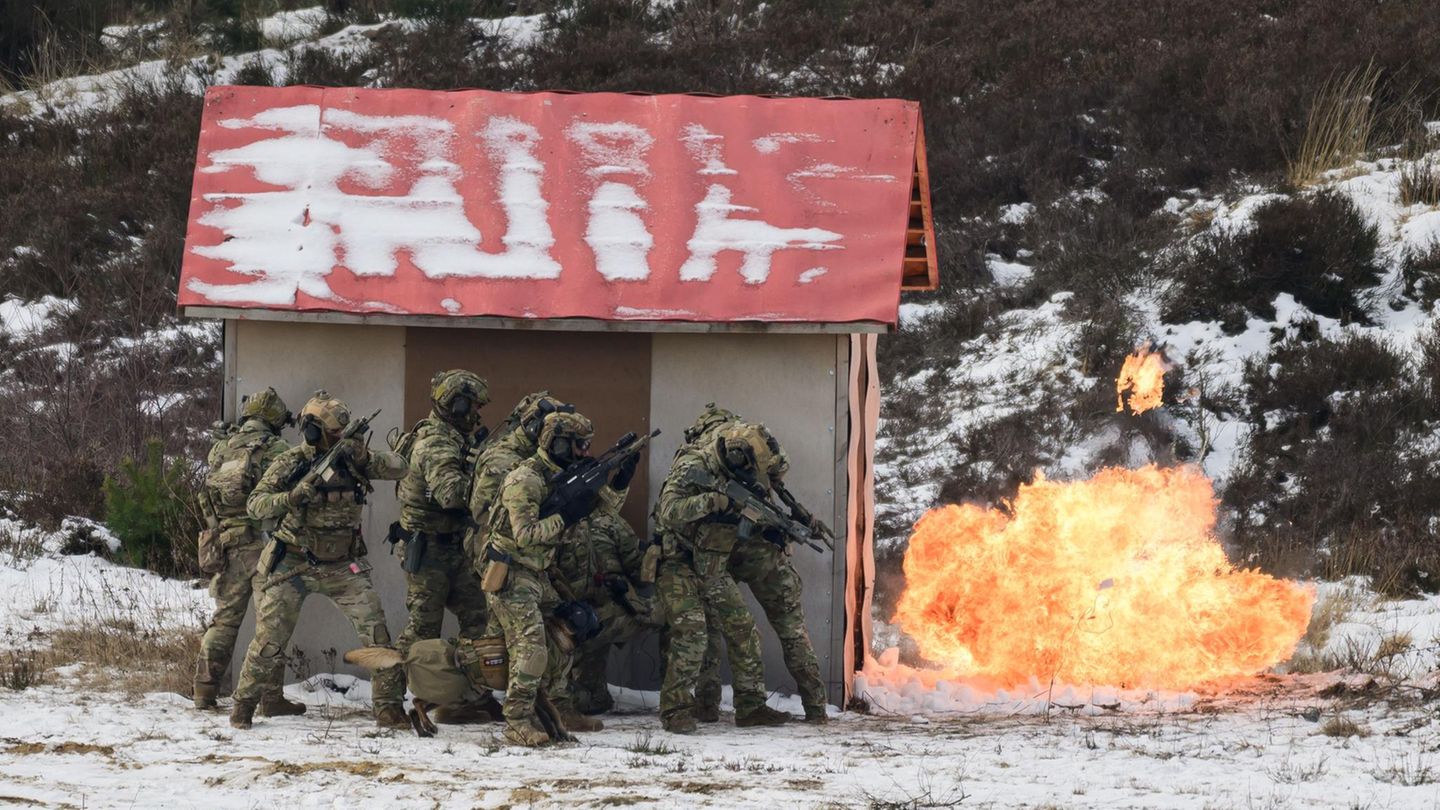 Spanische Soldaten bei der größten multinationale Übung der Nato in diesem Jahr