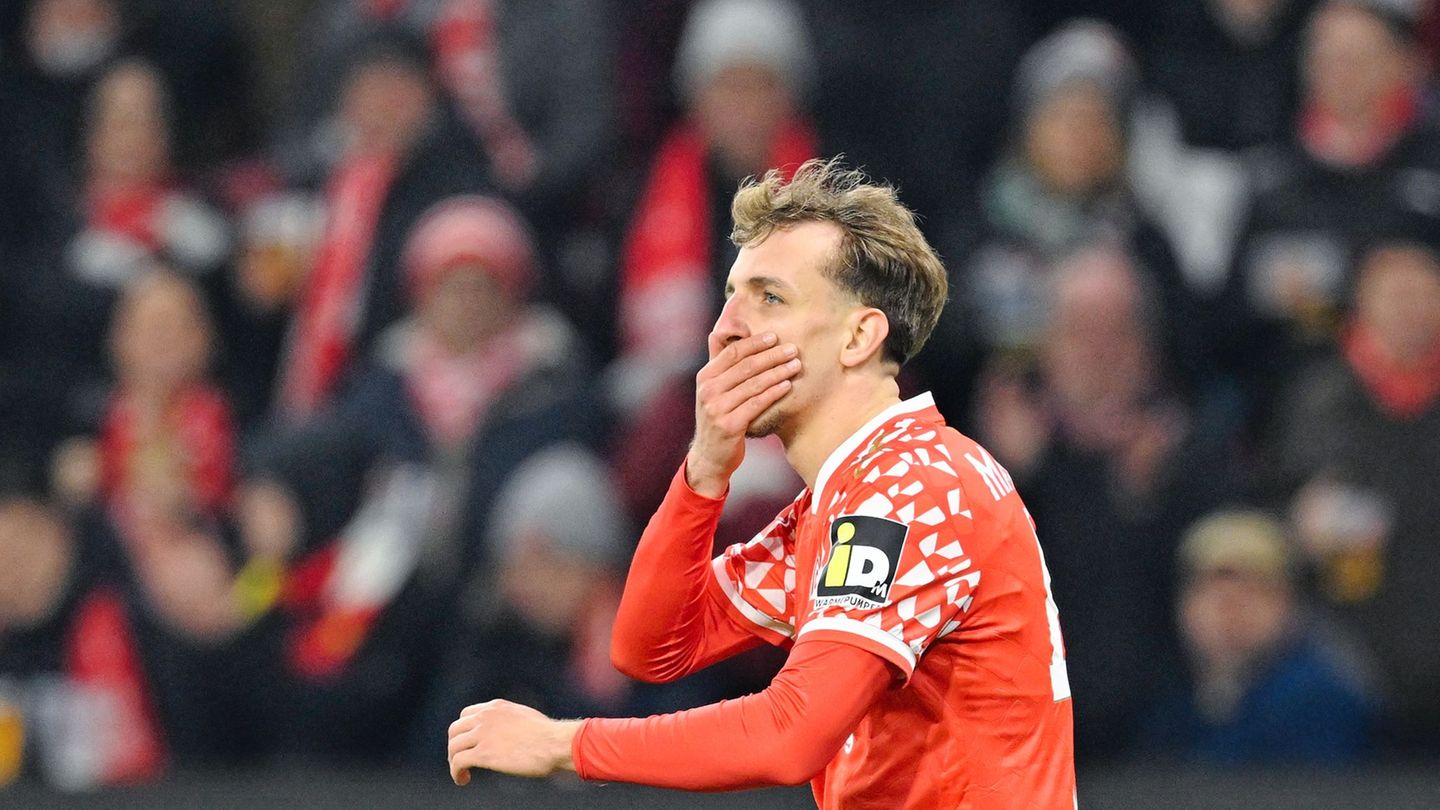 Dumm gelaufen: Nelson Weiper fällt kurz nach Fastnacht krank aus. (Archivbild) Foto: Uwe Anspach/dpa