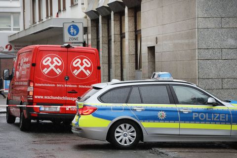 Sieben Jahre nach dem Überfall auf Geldtransporteure in Solingen steht eine Frau in Wuppertal vor Gericht. (Archivbild) Foto: Ti