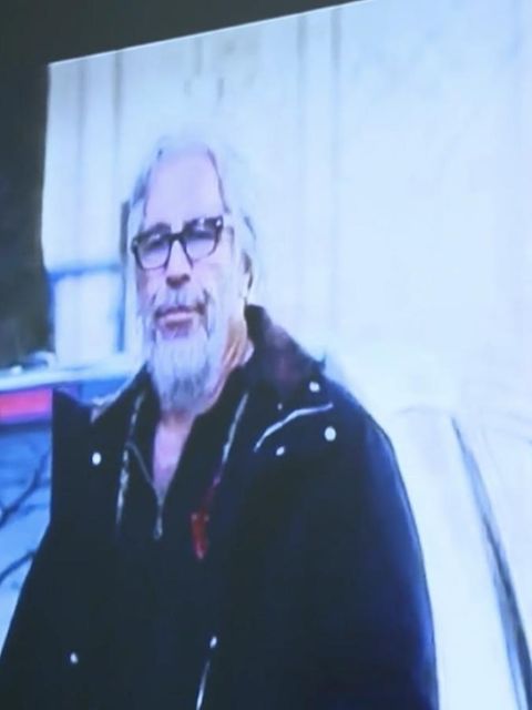 Ein originales und ein mit KI bearbeitetes Bild von Jeffrey Epstein.