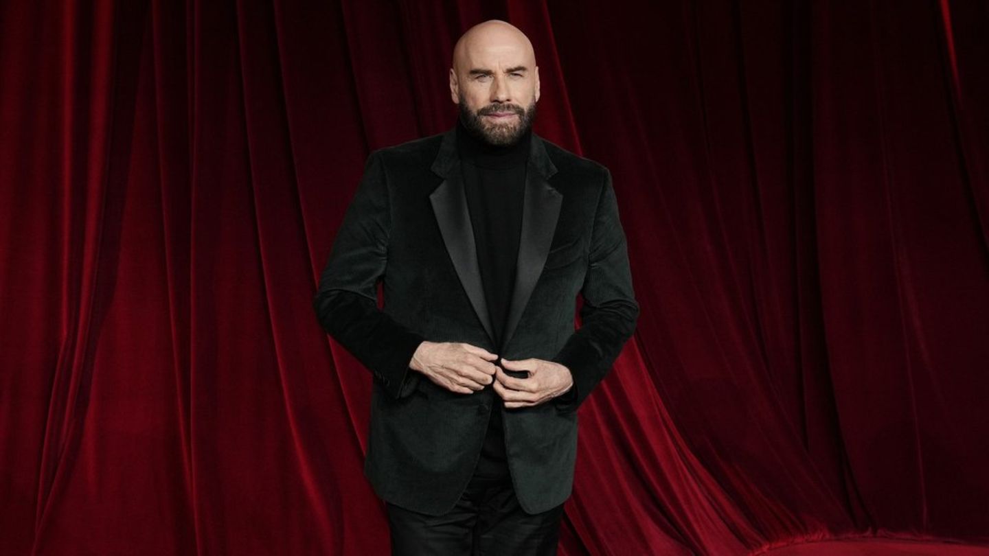 John Travolta tauscht den roten Teppich gerne mal gegen das Cockpit.