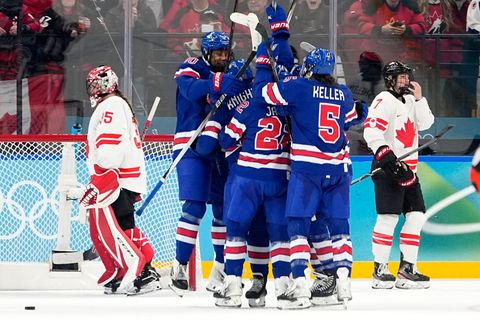 Das US-Team darf jubeln. Foto: Hassan Ammar/AP/dpa