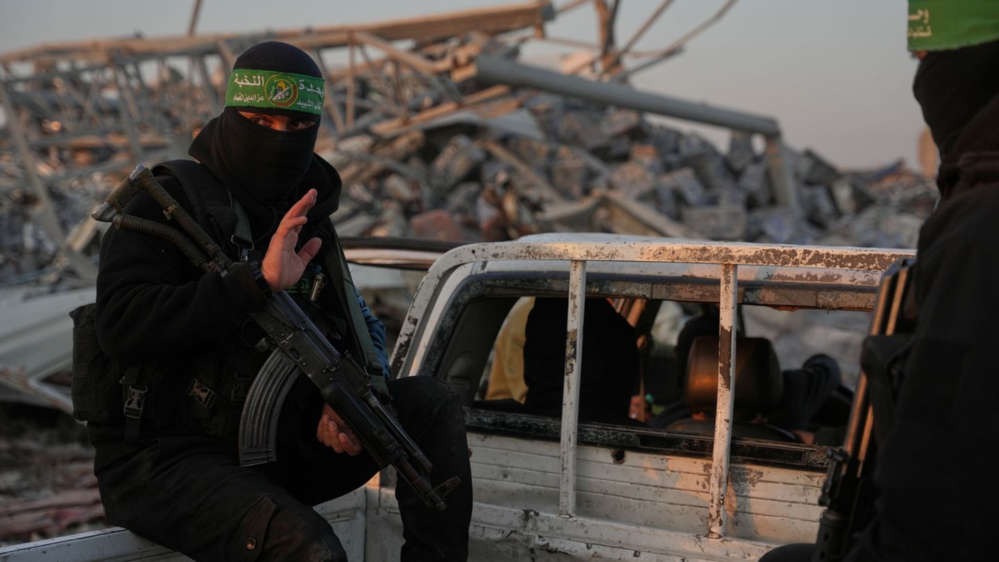 Die Hamas lehnt eine Entwaffnung rigoros ab. (Archivbild) Foto: Abdel Kareem Hana/AP/dpa